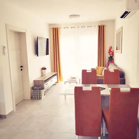 Apartment In - Istrien 43385